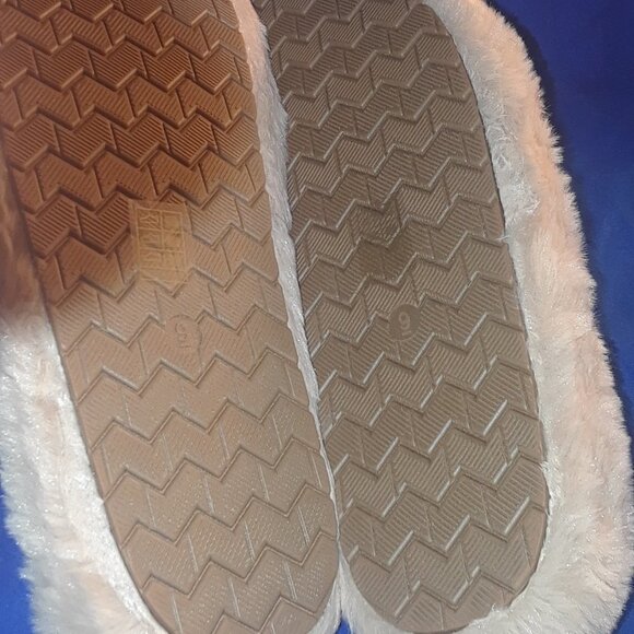 AZALEA WANG CANT BUY REALNESS FLATFORM FUR SLIDES - Picture 6 of 6